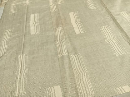 平和屋着物▽本場大島紬　白大島　単衣　9マルキ　幾何学文様　正絹　逸品　AAAZ1436fy
