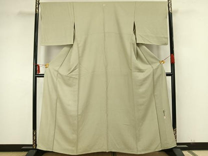 平和屋着物▽人間国宝 岩野市兵衛 色無地 単衣 紋意匠 若芽色 正絹 逸品 AAAZ1703fy