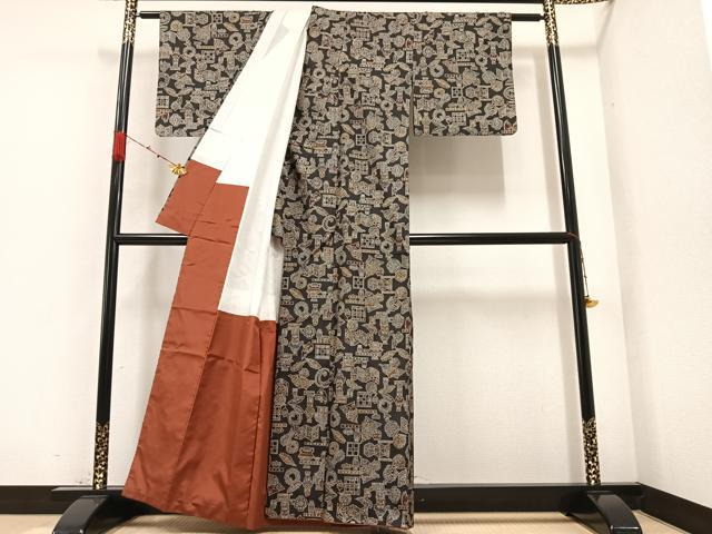 平和屋着物●本場染大島紬 器物文 正絹 逸品 AAAZ1810ph