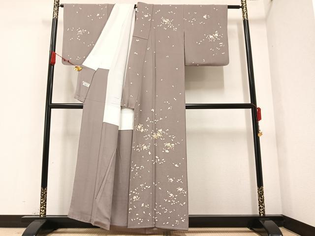 平和屋着物●訪問着　友禅　駒刺繍　舞桜文　金彩　鬼しぼ縮緬　正絹　逸品　AAAZ1931ph