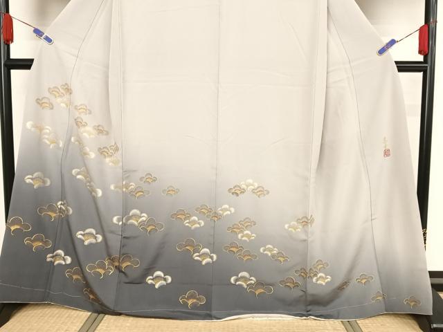 平和屋着物●人間国宝　福田喜重　刺繍　色留袖　舞花文　暈し染め　金彩　正絹　逸品　未使用　AAAZ3018np