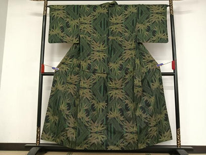 平和屋着物●本場大島紬 一元絣 笹竹文 黒地 正絹 逸品 AAAZ3086np