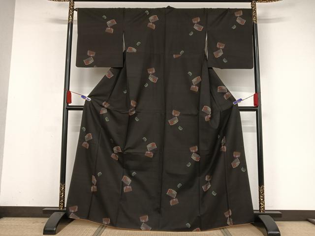 平和屋着物●本場大島紬　地空き　カタス9マルキ　櫛　正絹　逸品　AAAZ3125np