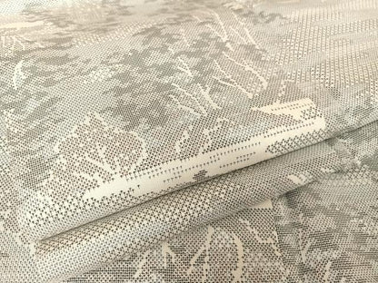 平和屋着物●本場大島紬　白大島　カタス9マルキ　樹林文　正絹　逸品　AAAZ3227np