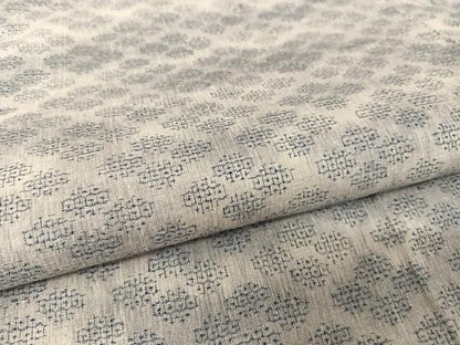 平和屋着物●本場結城紬 重要無形文化財 100亀甲 花菱文 三越扱い 正絹 逸品 未使用 AAAZ3328np