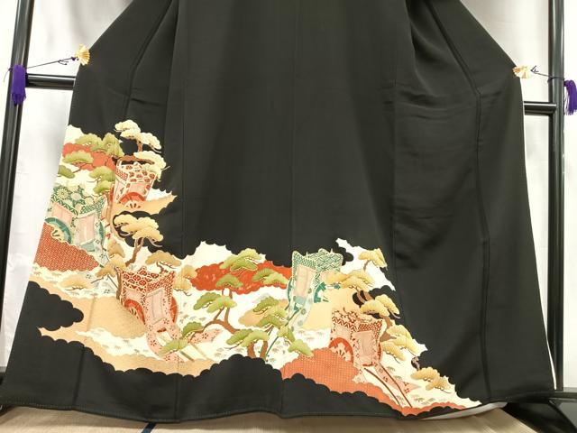 平和屋着物■豪華黒留袖　駒刺繍　御所車枝松文　金銀彩　正絹　逸品　AAAZ3559mf