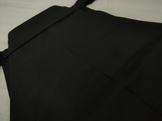 平和屋着物●男性 馬乗り袴 縞 黒地 正絹 逸品 AAAZ3727ck