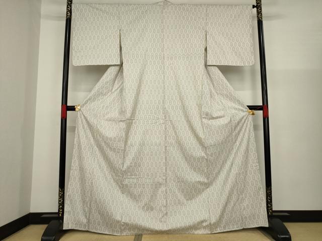 平和屋着物●本場大島紬　白大島　一元絣　亀甲文　正絹　逸品　AAAZ3801ck