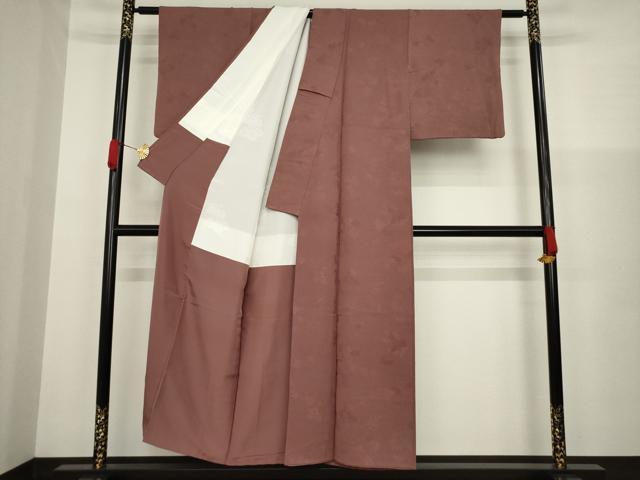 平和屋着物●上質な色無地　花唐草地紋　蘇芳香色　正絹　逸品　AAAZ3802ck