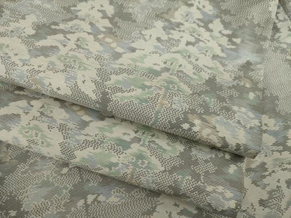 平和屋着物●本場大島紬 白大島 樹林文 正絹 逸品 AAAZ3805ck
