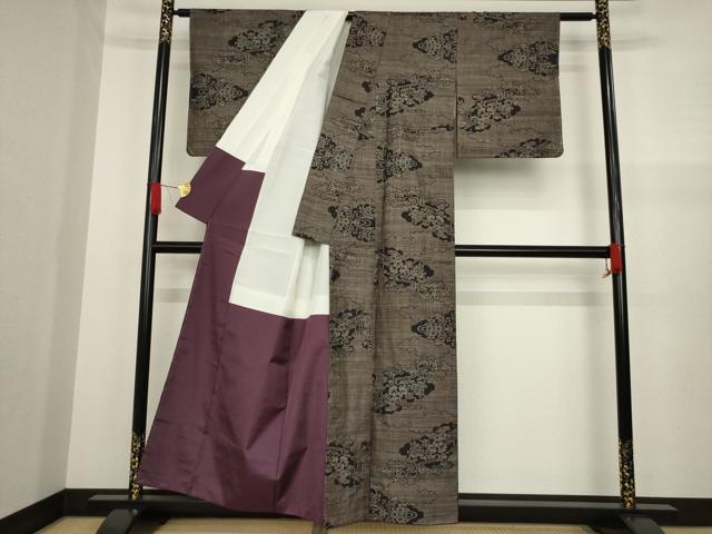 平和屋着物●本場大島紬 カタス9マルキ 雲取り流水花文 正絹 逸品 AAAZ3818ck