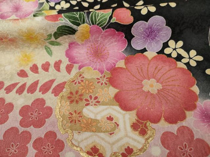平和屋着物●豪華振袖　辻が花　雪輪花文　暈し染め　黒地　金彩　仮絵羽　逸品　未使用　AAAZ3831ck