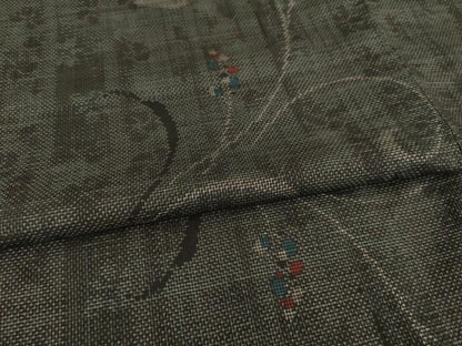 平和屋着物●本場大島紬 カタス7マルキ 唐草文 正絹 逸品 AAAZ4783ck