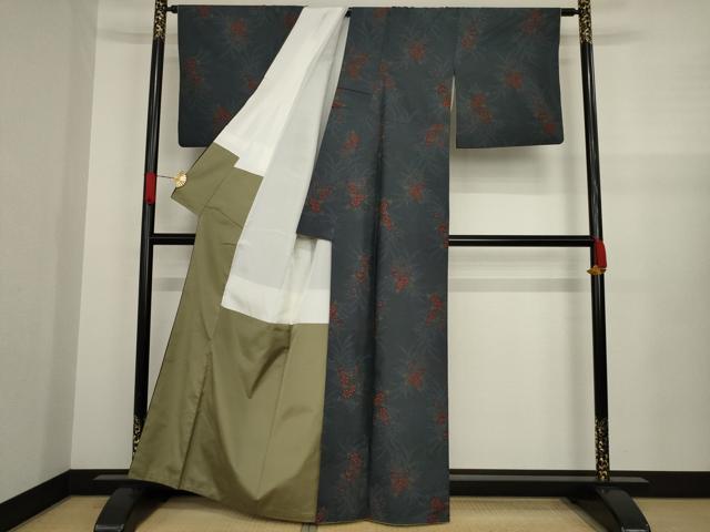 平和屋着物●本場大島紬　カタス7マルキ　草花文　正絹　逸品　AAAZ4979ck