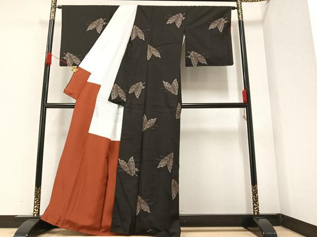 平和屋着物●本場大島紬　地空　カタス９マルキ　舞蝶文　正絹　逸品　AAAZ5049ph