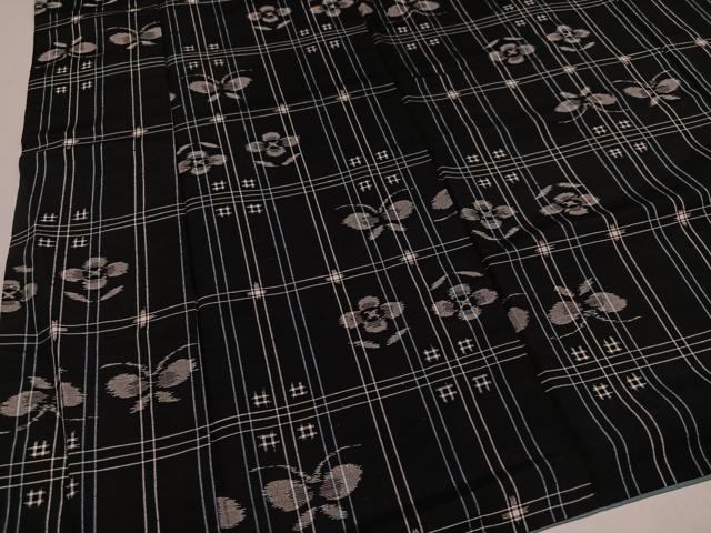 平和屋着物●上質な紬　花蝶文　正絹　逸品　AAAZ5066ph