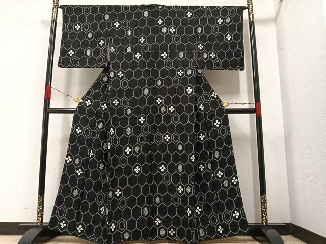 平和屋着物●上質な小紋 亀甲花文 黒地 正絹 逸品 AAAZ5086ph