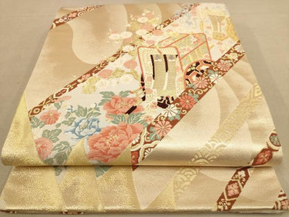 平和屋着物◎六通柄袋帯　駒刺繍　慶長御所絵巻　金糸　正絹　逸品　AAAZ5815dt