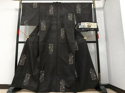 平和屋着物●たけがわ織物　竹千雅　本場大島紬　古代純泥染　カタス８マルキ　泥の舞　更紗　証紙付き　正絹　逸品　AAAZ6858ph
