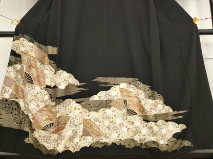 平和屋着物■豪華黒留袖　扇面花文　金彩　正絹　逸品　AAAZ6892st
