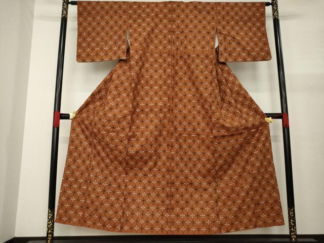 平和屋着物●国指定重要無形文化財　本場久米島紬　手織　格子　正絹　逸品　AAAZ7218ck