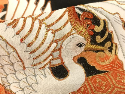 平和屋着物●豪華黒留袖　駒刺繍　鳳凰花文　金彩　正絹　逸品　AAAZ7313zg