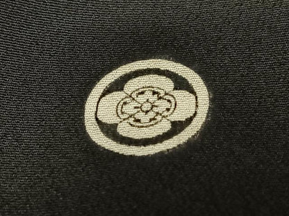 平和屋着物●豪華黒留袖　駒刺繍　草花文　金彩　正絹　逸品　AAAZ7316zg