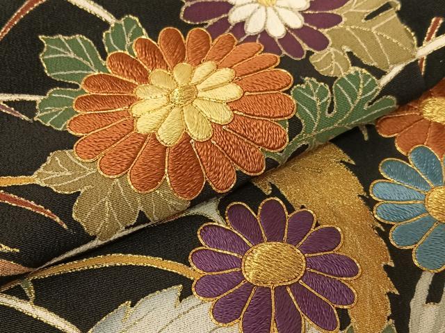 平和屋着物●豪華黒留袖 友禅 駒刺繍 草花文 金彩 正絹 逸品 AAAZ7318zg
