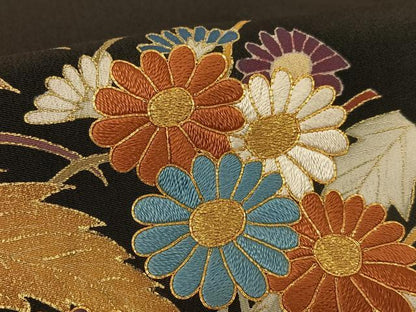 平和屋着物●豪華黒留袖 友禅 駒刺繍 草花文 金彩 正絹 逸品 AAAZ7318zg