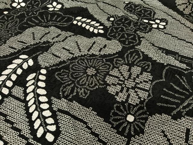 平和屋着物●豪華振袖　絞り　花松文　黒地　正絹　逸品　AAAZ7377zg