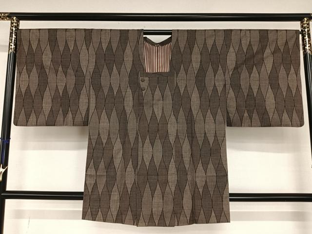 平和屋着物○本場大島紬 アンサンブル 純泥染め 手織り 150亀甲 立涌文