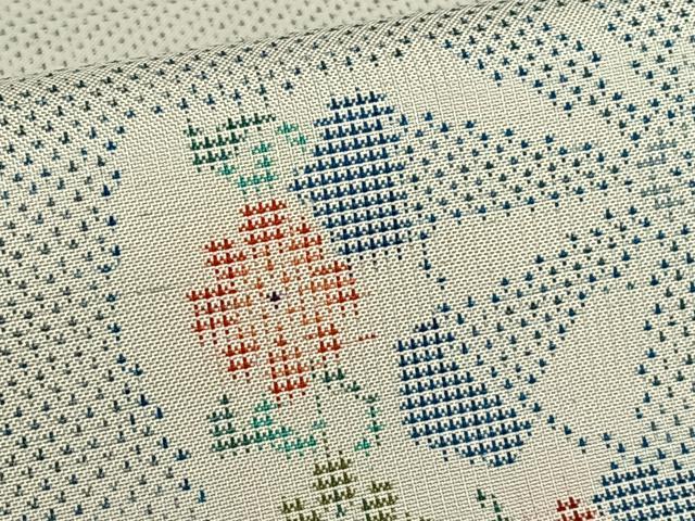 平和屋着物●本場大島紬　白大島　カタス7マルキ　片輪車文　正絹　逸品　未使用　AAAZ7570zg 平和屋着物○本場大島紬 白大島 カタス7マルキ 片輪車文 正絹