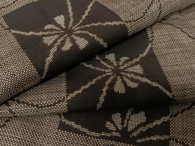 平和屋着物●本場大島紬 泥染 カタス9マルキ 色紙花文 正絹 逸品 AAAZ7596zg