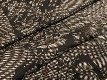 平和屋着物●本場大島紬　一元絣　枝花文　正絹　逸品　AAAZ8908ph