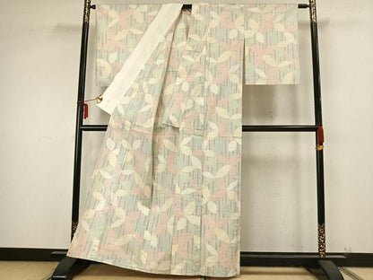平和屋着物▽本場大島紬 白大島 単衣 舞花文 正絹 逸品 AAAZ9482fy
