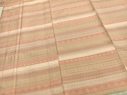 平和屋着物▽上質な紬　単衣　横段文　正絹　逸品　AAAZ9565fy
