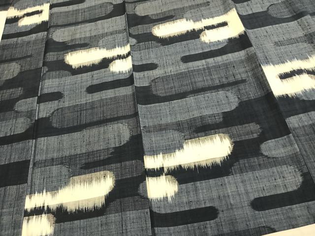 平和屋着物▽上質な紬　単衣　霞取り文　正絹　逸品　AAAZ9623fy