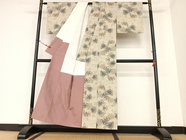平和屋着物●本場大島紬 白大島 一元7マルキ 総絣 草花文 正絹 逸品 AABA0140zg