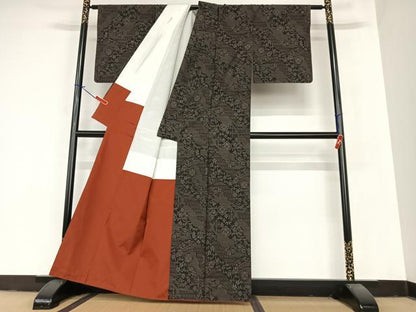 平和屋着物●本場大島紬　泥染め　草花文　正絹　逸品　AABA0227zg