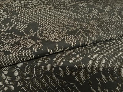 平和屋着物●本場大島紬　泥染め　草花文　正絹　逸品　AABA0227zg
