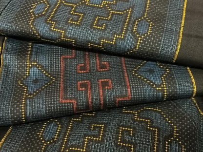 平和屋着物●本場大島紬 割り込み絣 幾何学文様 黒地 正絹 逸品 AABA0407zg