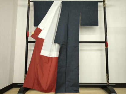 平和屋着物●本場大島紬 カタス7マルキ 花尽くし 黒地 正絹 逸品 AABA1351ck