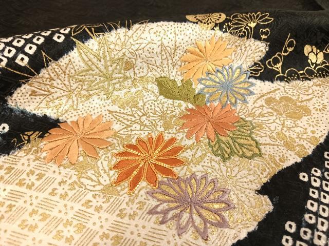 平和屋着物●創業460年・千總 訪問着 駒刺繍 絞り 霞草花文 黒地 金糸 金彩 正絹 逸品 AABA2518np