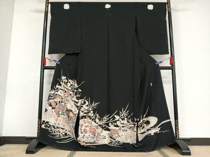 平和屋着物●人間国宝　本加賀友禅作家　二塚長生　黒留袖　草花文　仮絵羽　正絹　逸品　未使用　AABA2532np