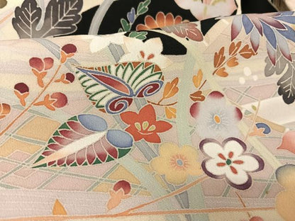 平和屋着物●人間国宝　本加賀友禅作家　二塚長生　黒留袖　草花文　仮絵羽　正絹　逸品　未使用　AABA2532np