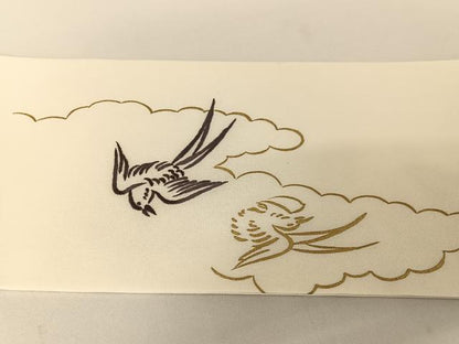 平和屋着物●京繍作家　合田峰太郎　塩瀬　九寸名古屋帯　手描き　燕　金彩　正絹　逸品　AABA2573np