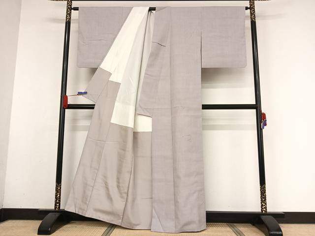 平和屋着物●本場結城紬　重要無形文化財　色無地　牡丹鼠色　正絹　逸品　AABA2627np