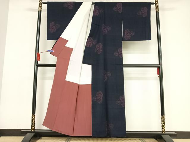 平和屋着物●結城縮　100亀甲　飛び亀甲柄　草花文　正絹　逸品　AABA2656np