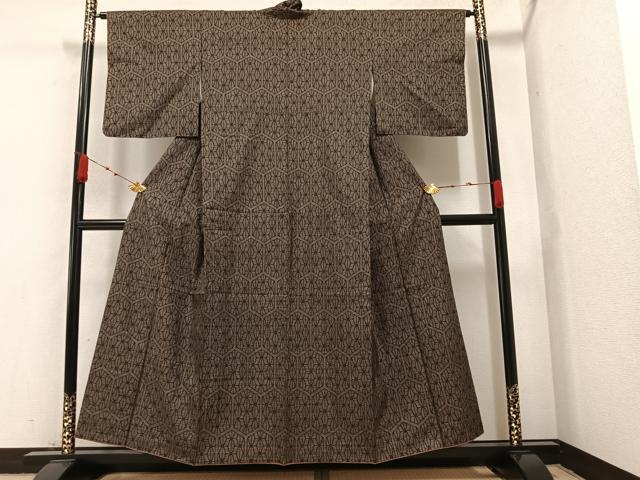 平和屋着物●本場大島紬 一元7マルキ 麻の葉亀甲文 正絹 逸品 AABA2685ph