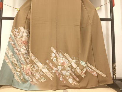 平和屋着物●色留訪問着　駒刺繍　地紙飛鶴草花文　金彩　正絹　逸品　AABA2723ph